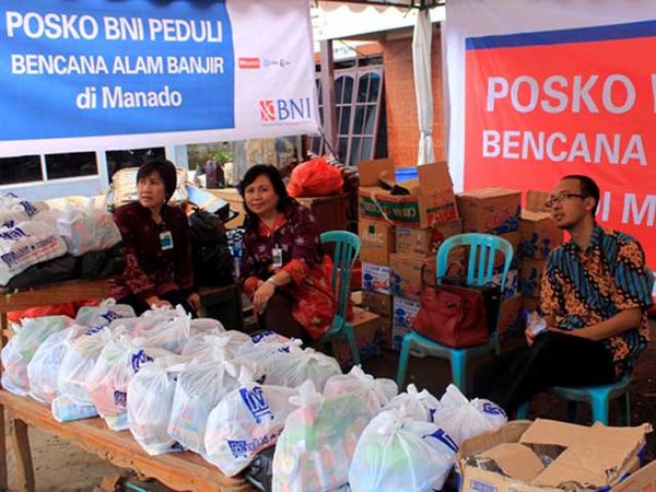 BNI Bantu Korban Banjir Manado