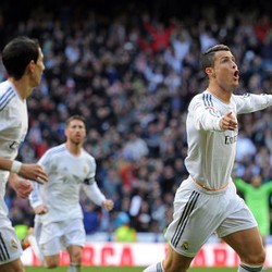 Ronaldo-Benzema Antar Madrid Puncaki Klasemen