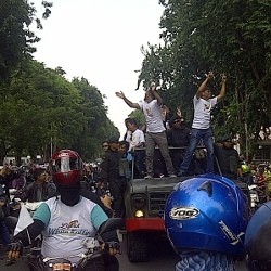 Roadshow YKS di Surabaya Dipadati Ribuan Warga