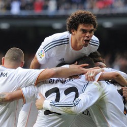 Setelah 20 Bulan, Madrid Akhirnya Kuasai Puncak La Liga Lagi