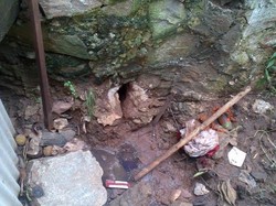 Air Panas Misterius di Pamulang Hanya Keluar Saat Turun Hujan