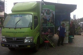 Belajar Menghargai Lingkungan dengan Mobil Hijau