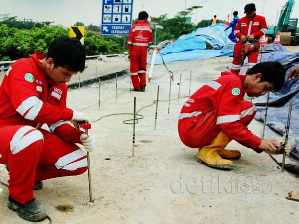 Perbaikan Tol Cipularang Dikebut