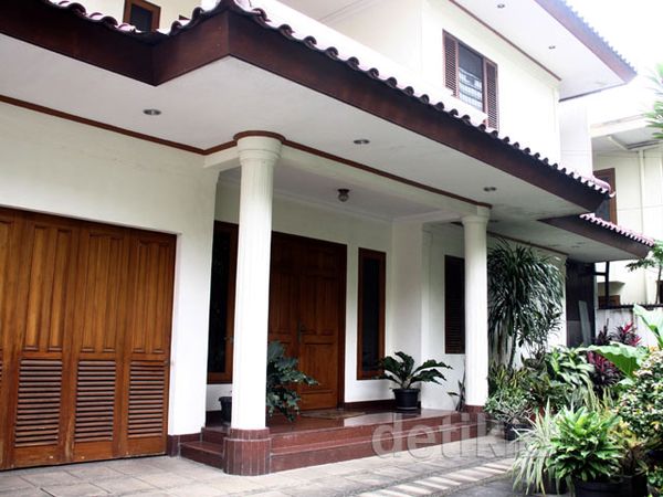 Rumah Mewah Wawan Di Jl Denpasar II