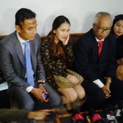 Ayu Ting Ting Jual Mobil Bukan untuk Bayar 8 Pengacara Kondang