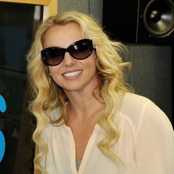 Britney Spears Ingin Hidup Normal Bersama Anak