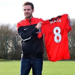 Mata Kenakan Nomor Delapan di MU