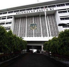 Chandra Hamzah Masih Tunggu Keputusan Kliennya Laporkan Jaksa Pemeras