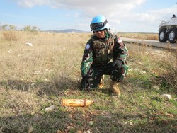 Pasukan Perdamaian Indonesia Temukan Bom di Lebanon