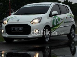 Daihatsu Ayla Varian Termurah Sepi Peminat