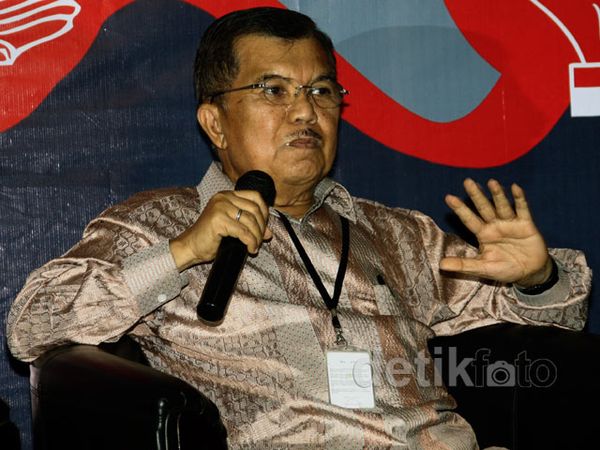 JK Bahas Politisasi Pemberantasan Korupsi