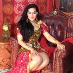 Hiara Cleopatra Ajak Vokalis Vagetoz Jadi Model Video Klip