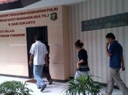 Lihat Tato dan Giok, Keluarga Akui Mayat di Bagasi Nissan Feby Lorita