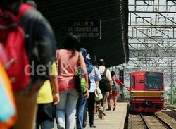 Stasiun Kp Bandan Terendam, KRL Bogor-Jatinegara Terhambat