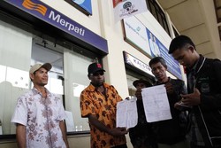 Merpati Masih Setop Operasi di Surabaya, Penumpang Terlantar 3 Hari