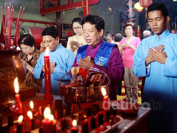 Warga Tionghoa di Yogya Doa Bersama