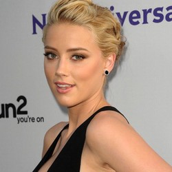 Johnny Depp Habiskan Rp 1,2 M untuk Cincin Tunangan Amber Heard