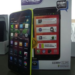 Cyrus Lepas Android Quad Core dengan 2 Aplikasi BBM