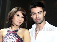 Tata Janeta dan Pacar Makin Lengket