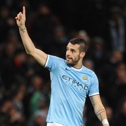 Sherwood Puji Negredo Seperti Shearer