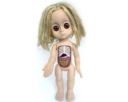  Hii...Boneka-boneka Lucu Ini Dibuat Bertulang dan Punya Organ Tubuh
