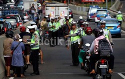 Takut Kena Razia, Polisi Diminta Jangan Cuma Jaga di Ujung Jalan