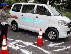 Sekolah Mengemudi Mobil Ada Sejak 1903