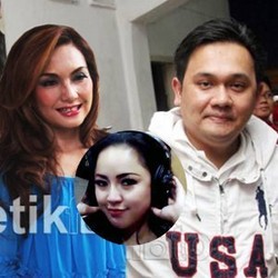 Regina Prihatin Melihat Rumah Tangga Farhat Abbas dan Nia Daniati