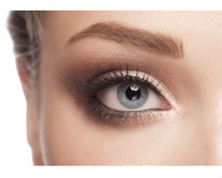 5 Hal yang Perlu Diketahui Sebelum Waxing Alis