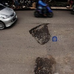Dampak Banjir, Total Ada 7.000 Lubang Sepanjang Jalan Pantura