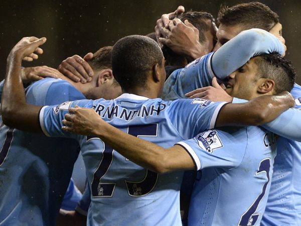 Geser Arsenal, City Puncaki Klasemen