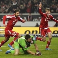 Comeback, Bayern Kalahkan Stuttgart 2-1