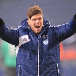 Schalke Ingin Perbarui Kontrak Huntelaar