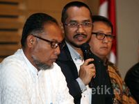 Jumpa Pers KPK Setelah Penangkapan Anggoro
