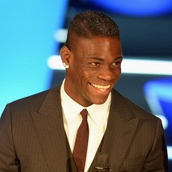 Setahun yang Penuh Kebahagiaan untuk Balotelli