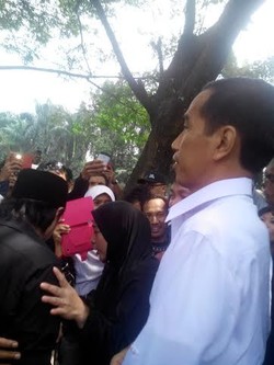 Pernah Undang Koes Plus ke Solo, Jokowi: Murry Sosok Legendaris