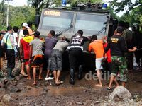 Banjir Lumpuhkan Jalur Pantura Situbondo