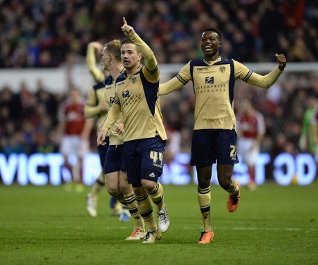 Bos Cagliari Ambil Alih Leeds