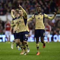 Bos Cagliari Ambil Alih Leeds