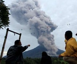 10 Korban Awan Panas Sinabung Diberangkatkan dari RSUD Kabanjahe
