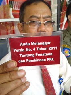 Bukan Cuma Pembeli, PKL di Zona Terlarang Juga Bisa Didenda Rp 1 Juta