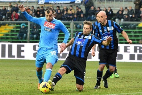 Napoli Dihantam Atalanta 0-3