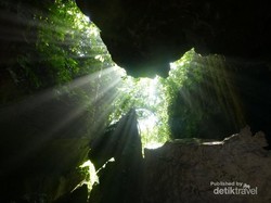 Cahaya Surga Gua Kampret di Kabupaten Langkat