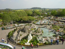 Miniatur dari Lego di Legoland Windsor, Keren Banget!