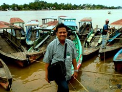 Coba Deh, Naik Perahu di Sungai Kapuas Sintang
