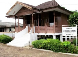 Kangen Soekarno, ke Bengkulu Saja!