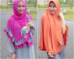 Hijab Style: Mix & Match Jilbab Panjang Ala Hijabers Bandung Nonie Sabrina