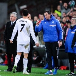 Ancelotti Enggan Komentari Wasit Soal Kartu Merah Ronaldo