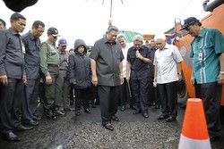 SBY Minta Perbaikan Jalur Pantura yang Rusak Bisa Selesai Tepat Waktu