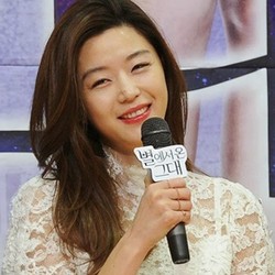 Bercita-cita Jadi Pramugari, Jun Ji Hyun Sukses di Industri Hiburan Korea